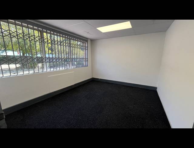 1,584M² WAREHOUSE TO LET IN ISANDO